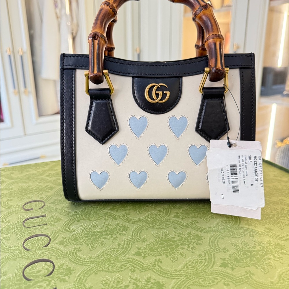 Gucci Black and Cream Heart Satchel with Bamboo Handle - Picture 7 of 8